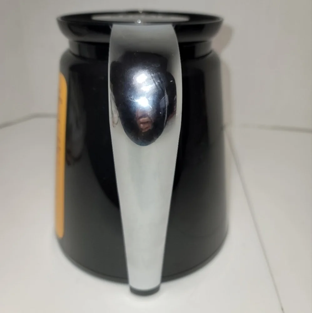 Keurig Carafe 2.0 Solid Black  K-Carafe Replacement Coffee Pot 32 oz.‎